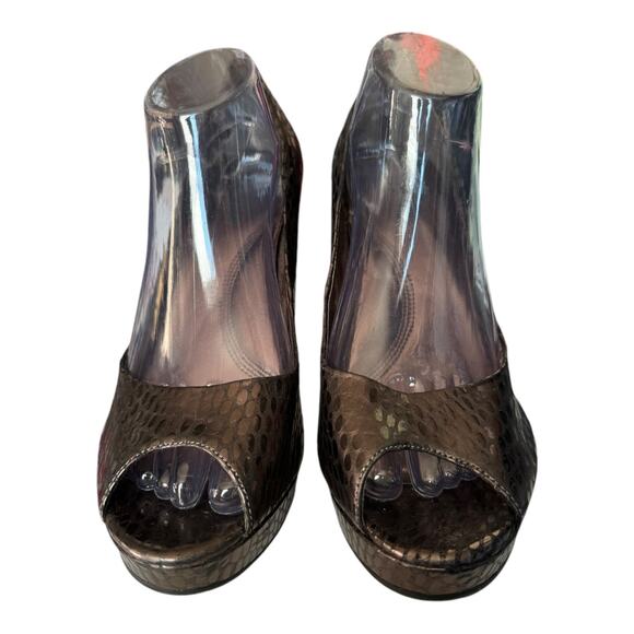 Kenneth Cole peep show python 4.75" heels with platform size 10 - Picture 9 of 12